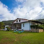 Neverland Apart Otel 4*