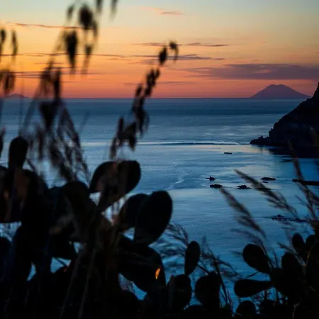 Neverland Aparthotel Santa Maria (Vibo Valentia)