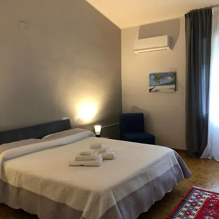 Aparthotel Neverland 4*