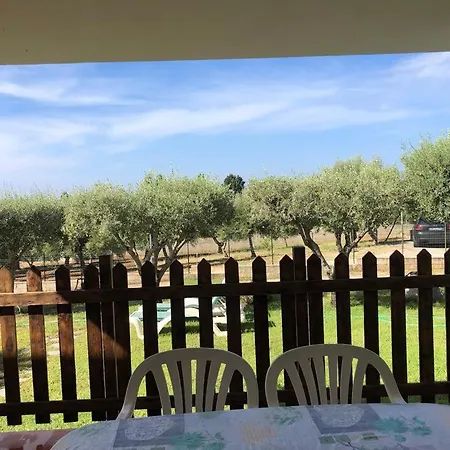 Aparthotel Neverland 4*